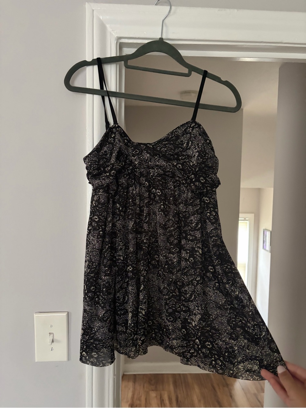 Express Black Floral Print Tank Top